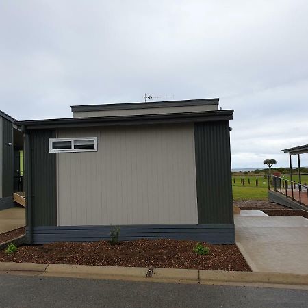 Nrma Victor Harbor Beachfront Holiday Park Exterior foto